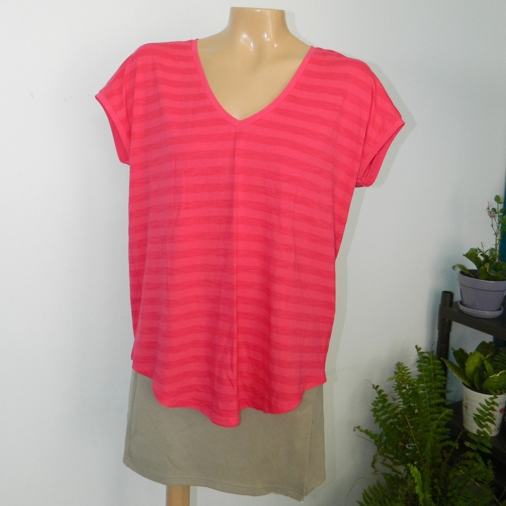 Lilla P V-Neck Top Women Medium Pink Striped Short Sleeve Slub Knit Curved Hem